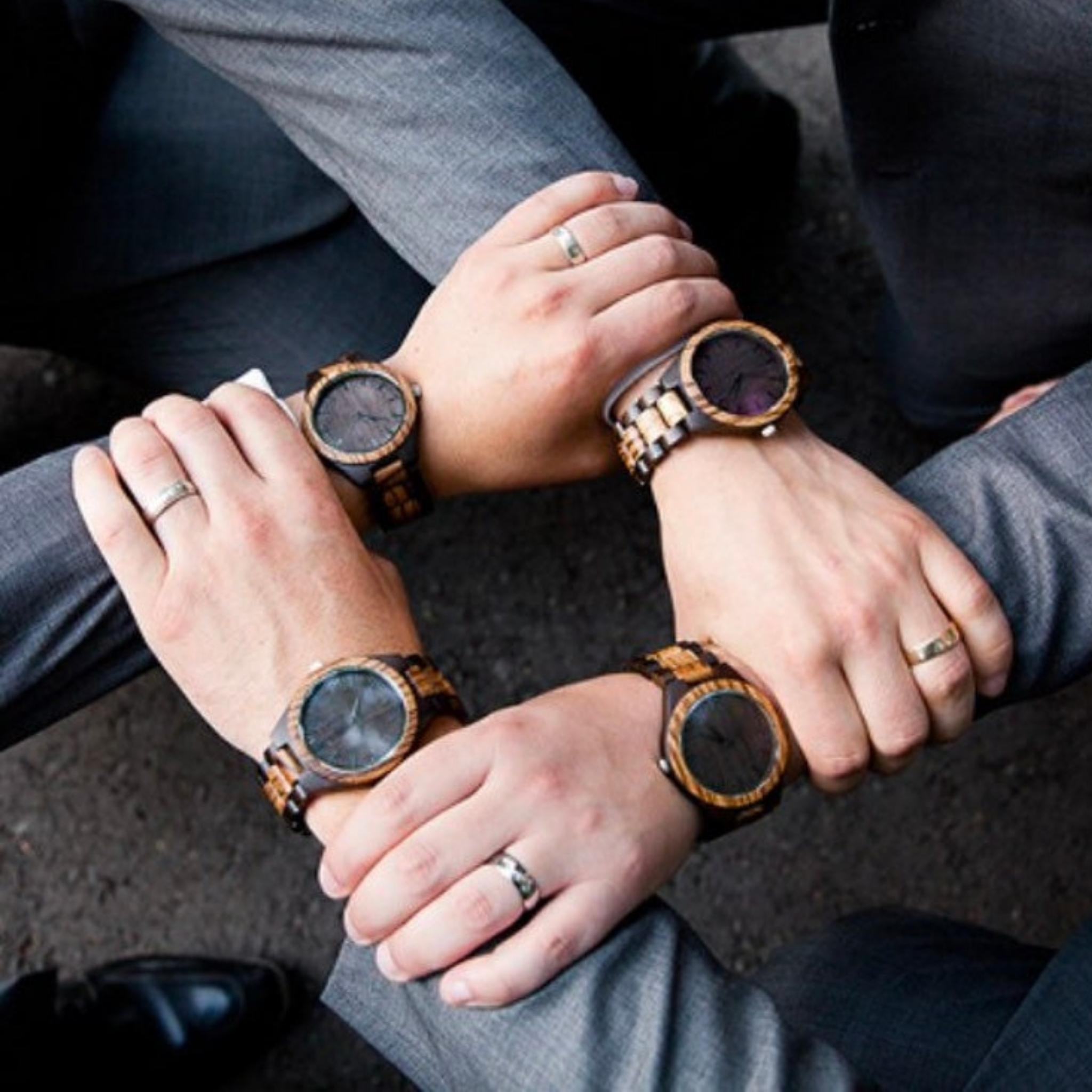 Classic Walnut Wood Men's Watch